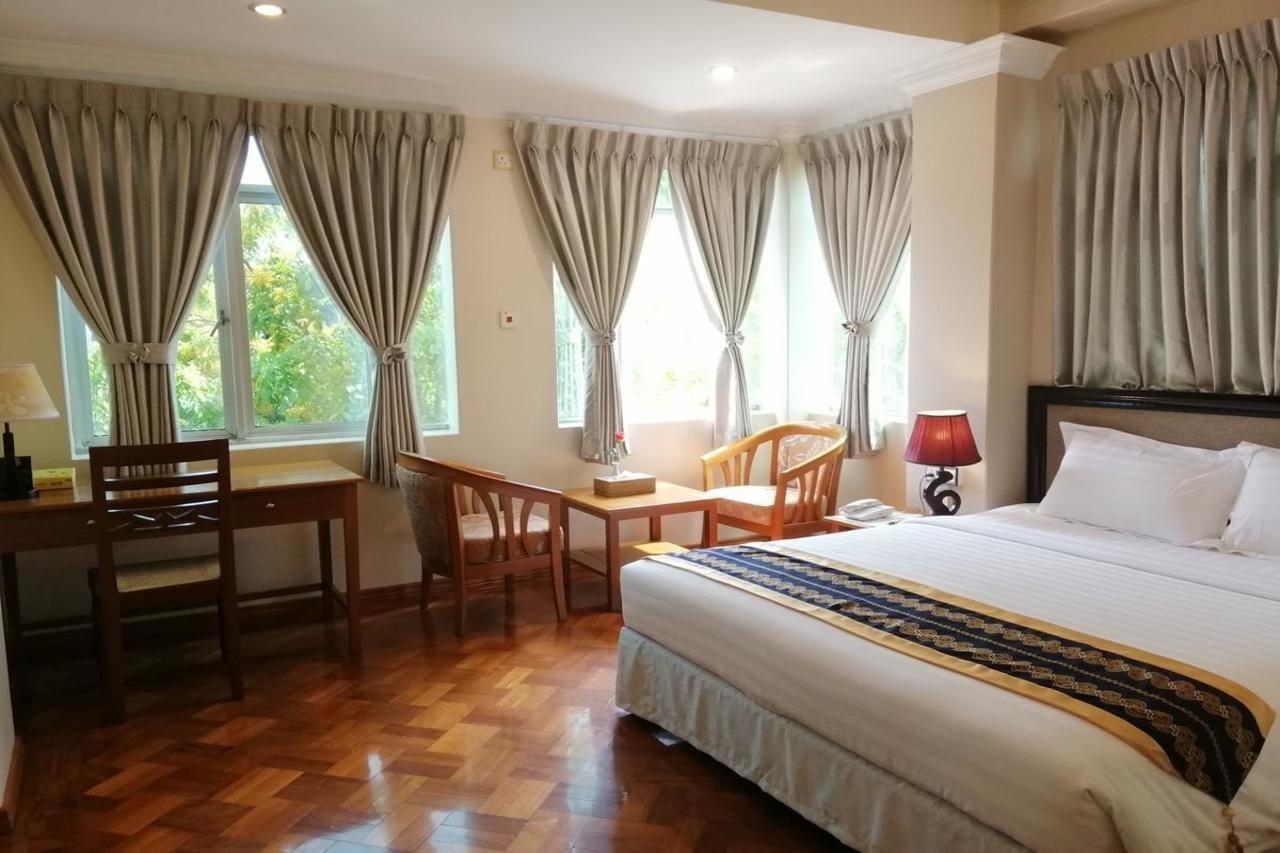 Grand Laurel Hotel Yangon Luaran gambar