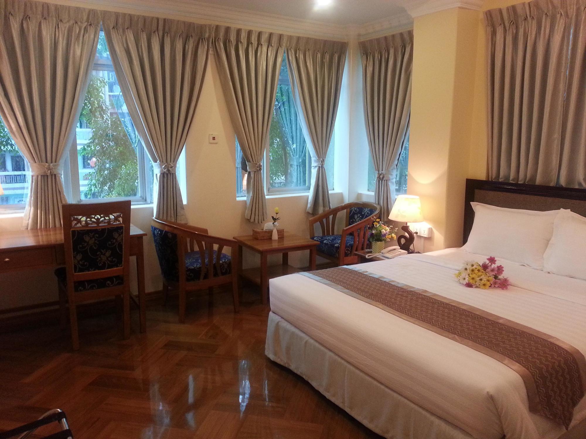 Grand Laurel Hotel Yangon Luaran gambar