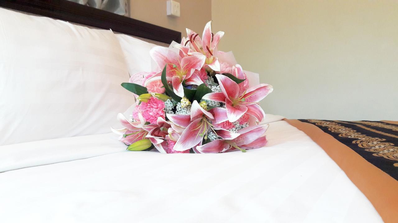Grand Laurel Hotel Yangon Luaran gambar
