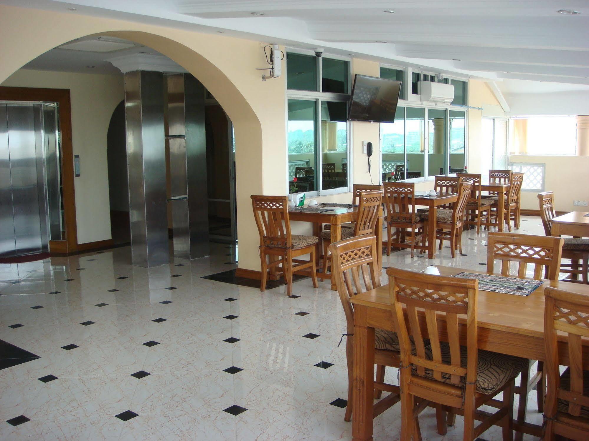 Grand Laurel Hotel Yangon Luaran gambar