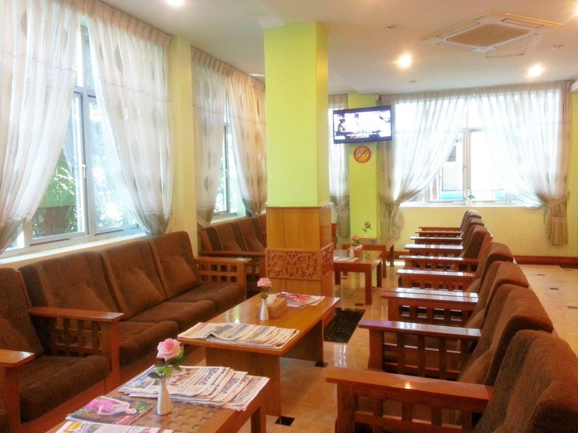 Grand Laurel Hotel Yangon Luaran gambar