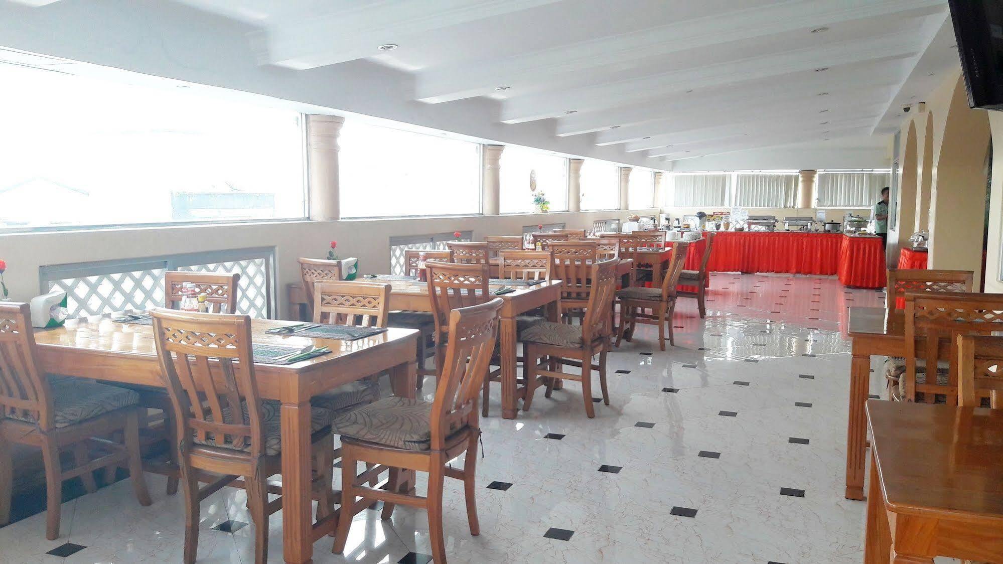 Grand Laurel Hotel Yangon Luaran gambar